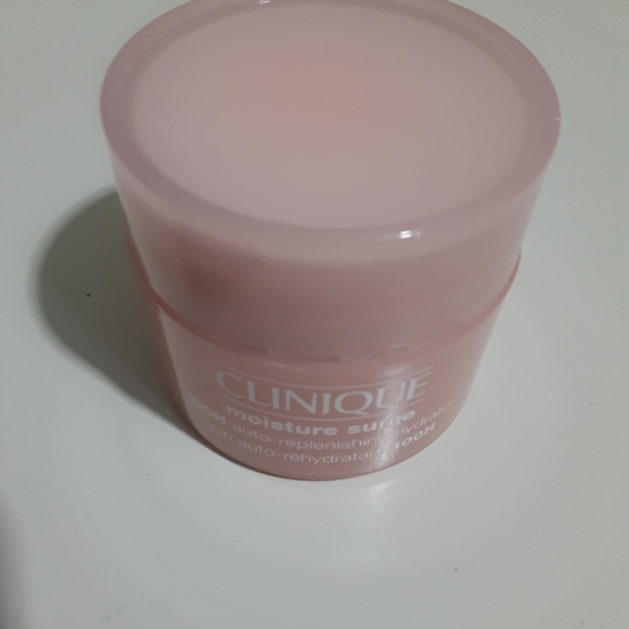 Clinique cosmetic with bag - Picture 5 of 10